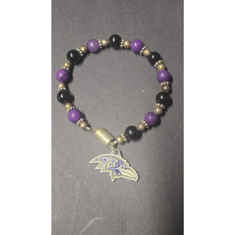 Baltimore Ravens Bracelet Womens One Size Purple NFL Football Charm Beaded NFL